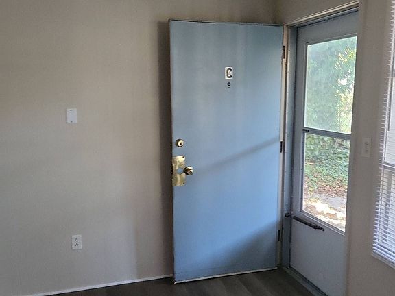2nd image of 175 Dupre Ave APT B