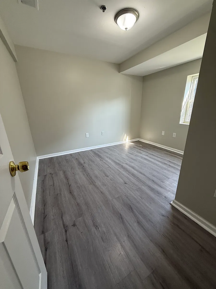 Building Photo - 961 Bergen St #1L