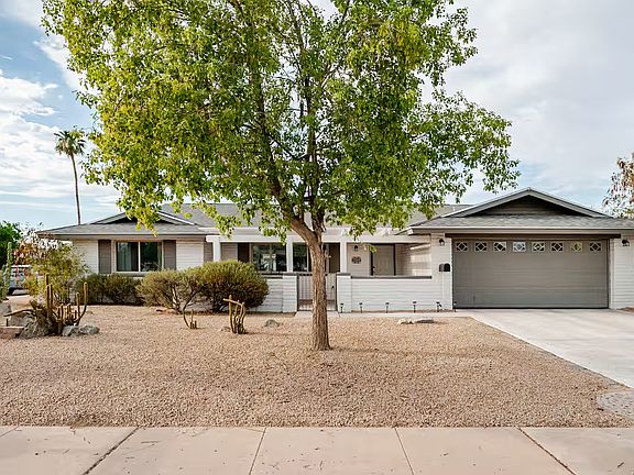2nd image of 1104 E Campus Dr