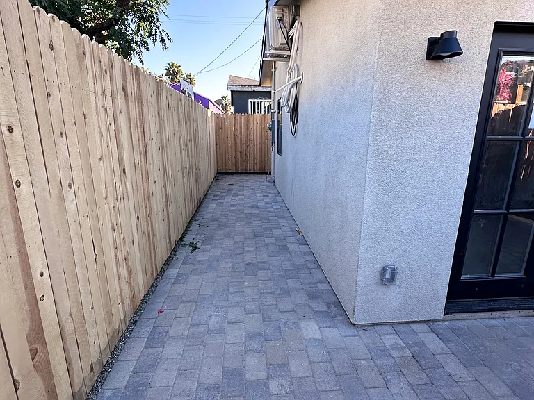 1754 W 37th Dr — Photo 8