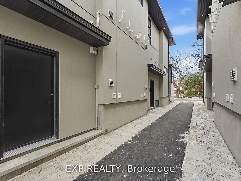 512 Roosevelt Ave #A2 — Photo 13