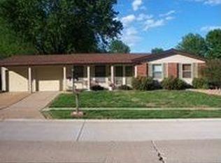 2273 Blue Heron Dr, Florissant, MO