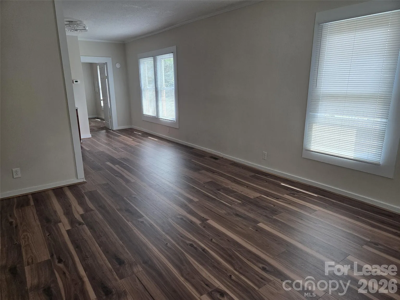1 bed, 1.0 bath, $1,000 — Photo 2