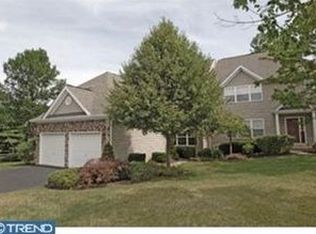 7 Grayson Cir, Phoenixville, PA 19460