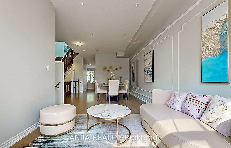 Richmond Hill Townhouse for rent - 4 Bedrooms — photo 2