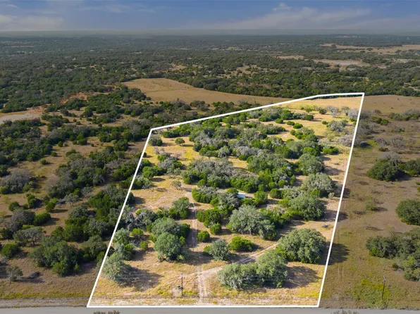 257 W Rolling Oaks Dr, Goldthwaite, TX 76844