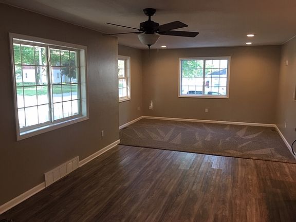 Dining Area & Living Room 