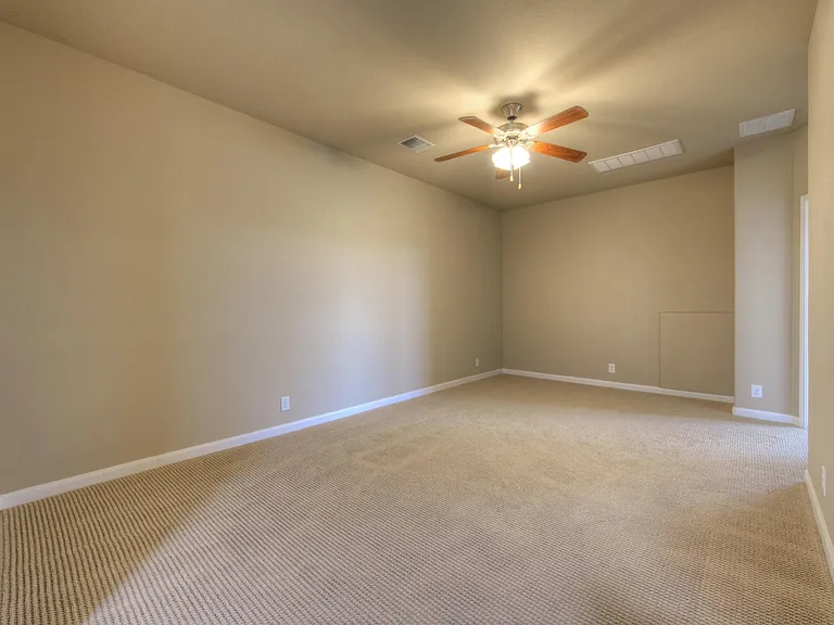 405 S Meadowlark St #B — Photo 24