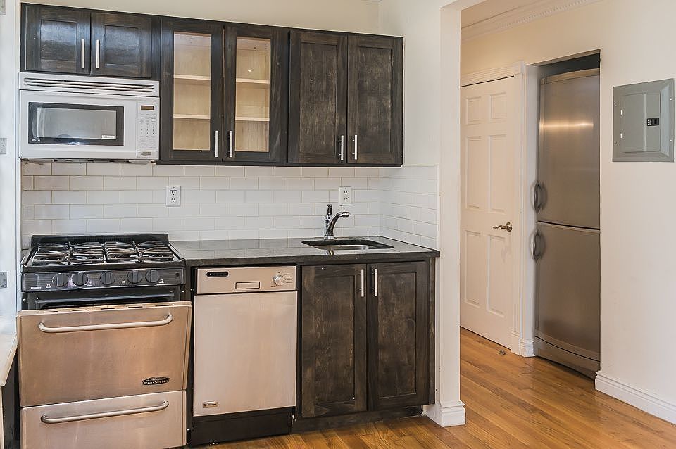 1st image of 244 E 78th St APT 4D
