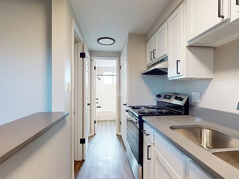 Carousel Apartments — Photo 3