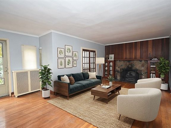 4th image of 225 Woodside Rd