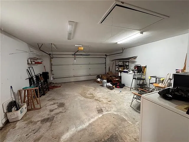 319 Lakewood Dr — Photo 13