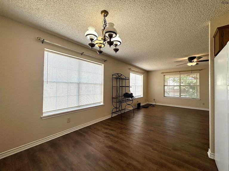 1373 Kincall Rd — Photo 8