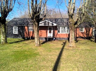 609 W Market St, Portland, TN 37148