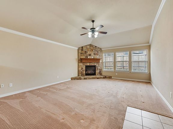 5th image of 932 Cook St