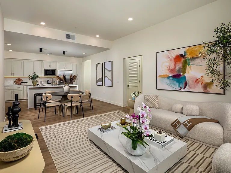 APT 123 CHAPEL AVE — Photo 44