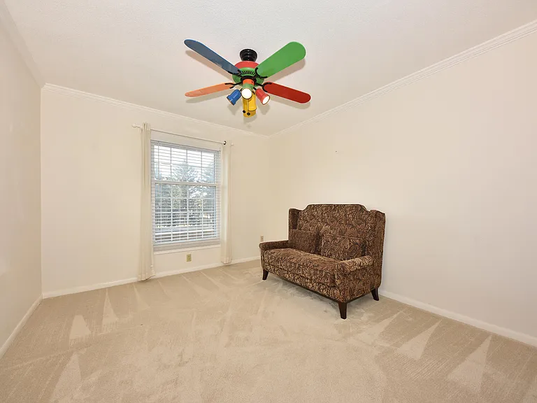 2076 Chateau Ct #106 — Photo 8