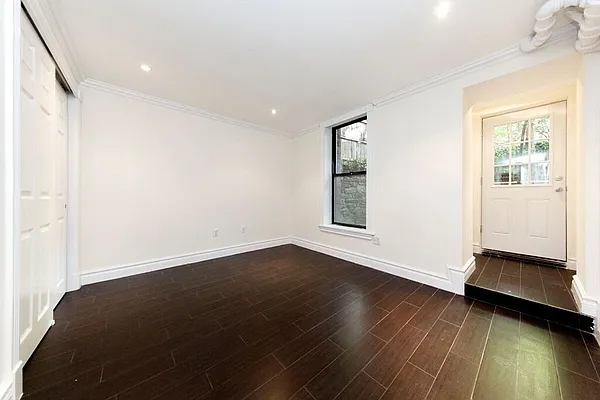 Rented by Icon Realty Management | media 1