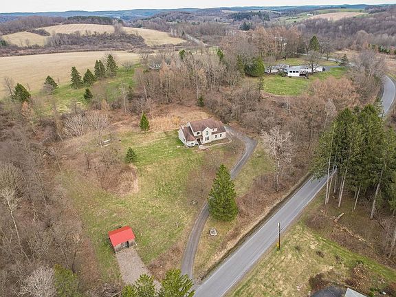 4th image of 1786 Preston Hill Rd