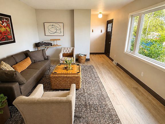 5th image of 2443 Stewart Dr