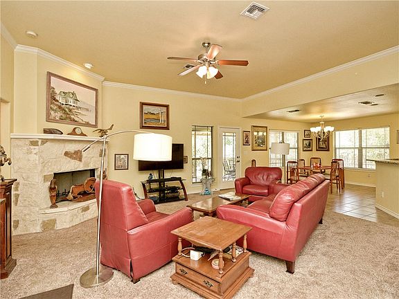 3rd image of 2037 Ridge View Dr