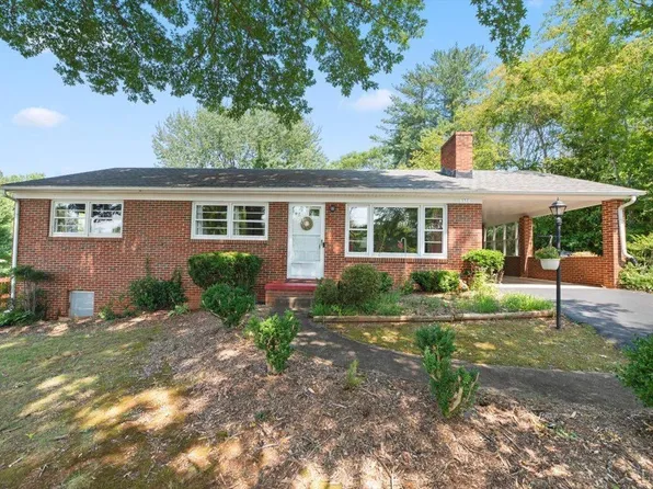 154 Maple Ln, Amherst, VA 24521