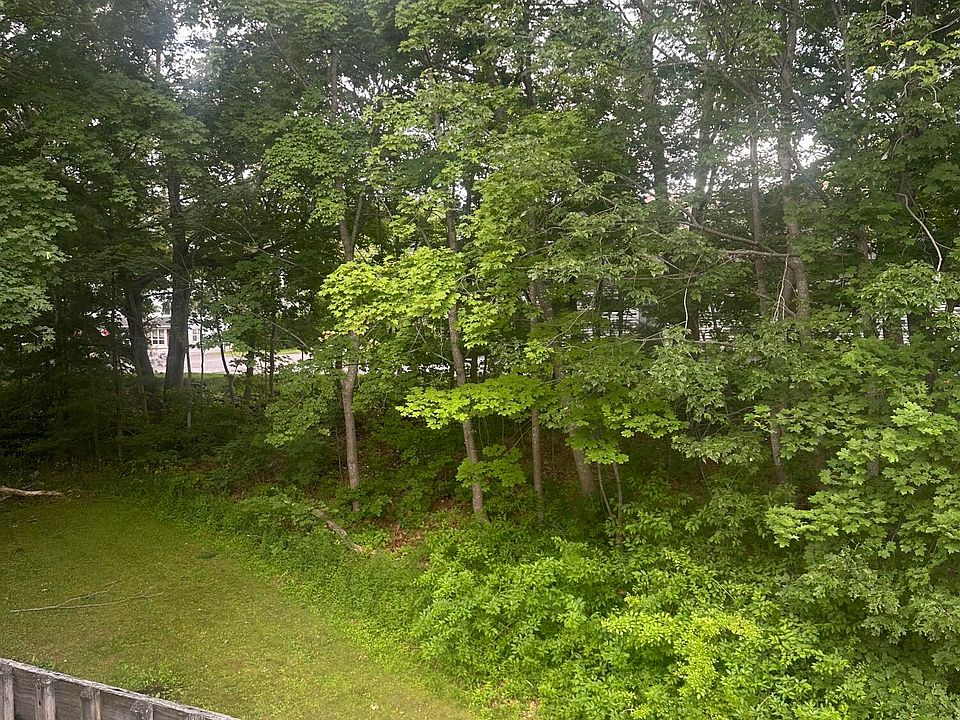1st image of 8 Lupine Lane #8