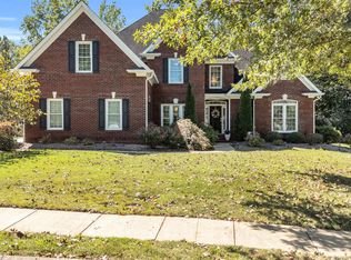 1977 Turnberry Cir, Hixson, TN 37343