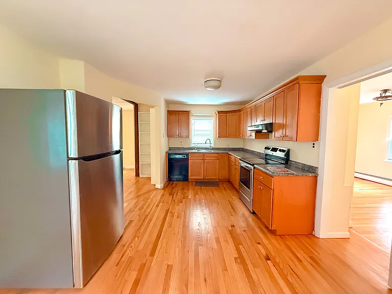 7 Elm St #1 — Photo 2