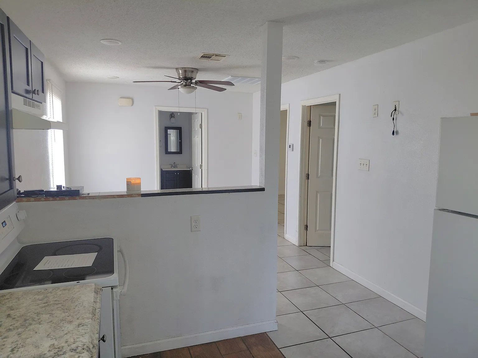 2 bed, 1100 sqft, $1,200 — Photo 2