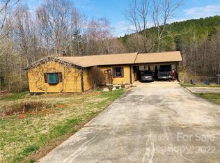 2322 Ridgecreek Dr, Morganton, NC 28655