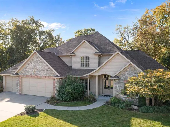 2331 Wickham Cir, Coralville, IA 52241