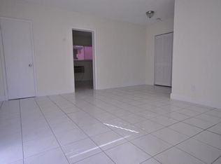 7155 Rue Notre Dame APT 4, Miami Beach, FL 33141