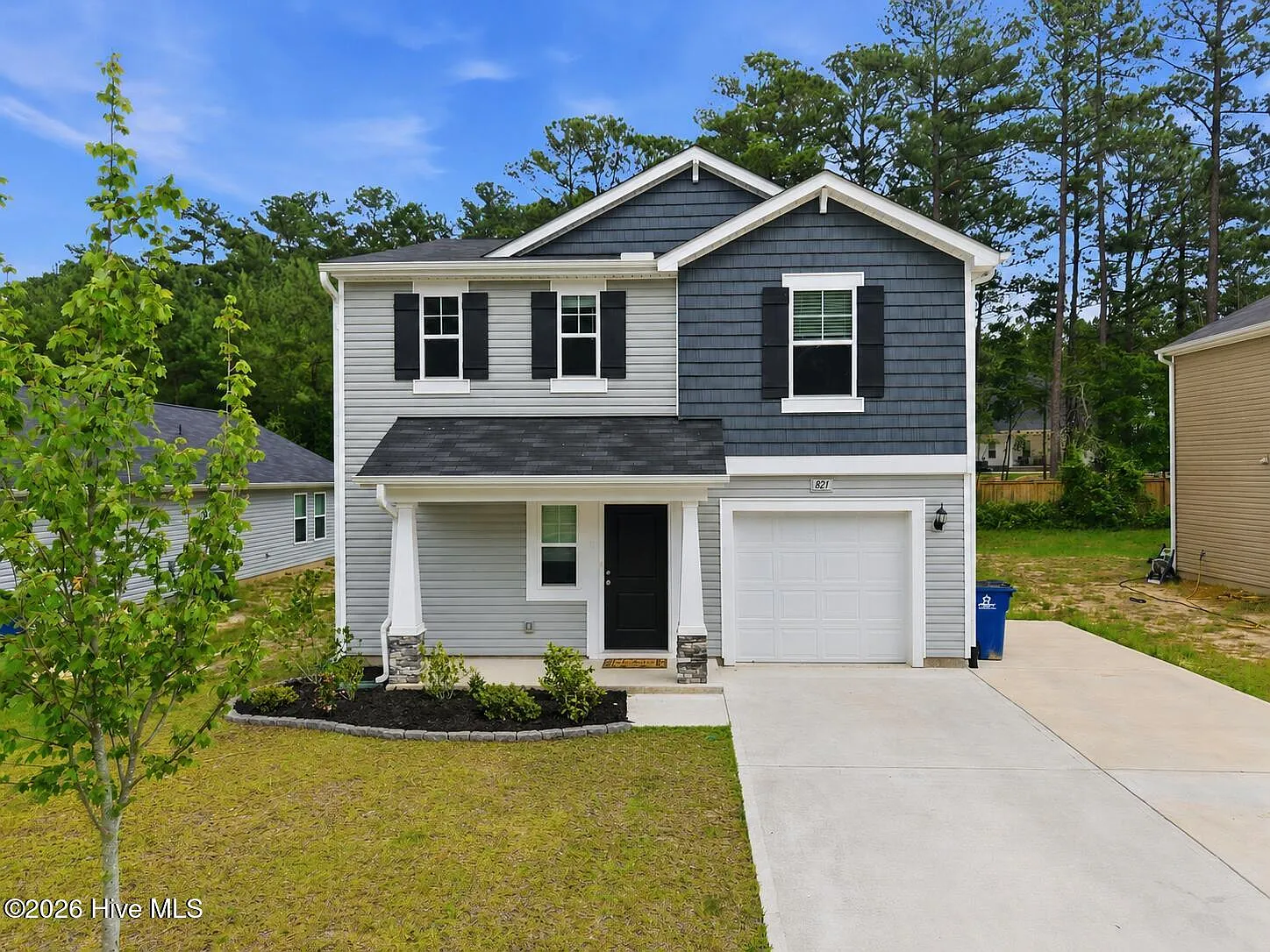 3 bed, 2.5 bath, 1789 sqft, $1,900 — Photo 1
