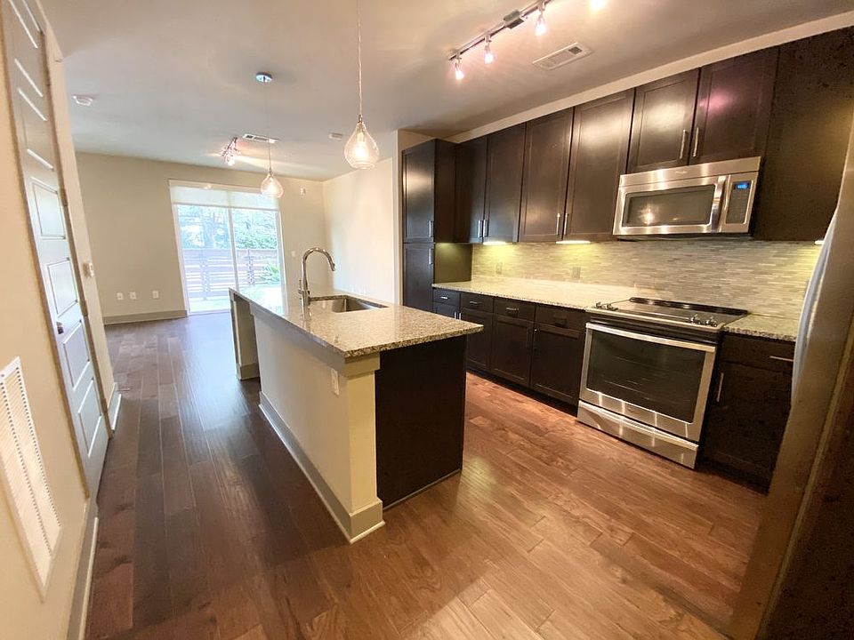 1st image of 4211 McKinney Ave #107