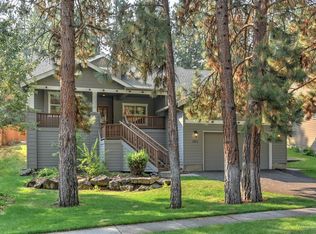 1062 NW Stannium Rd, Bend, OR 97703