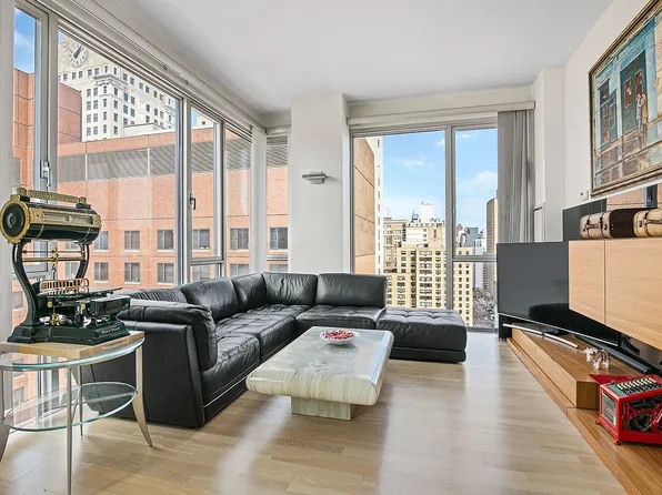 110 3rd Ave APT 15B, New York, NY 10003