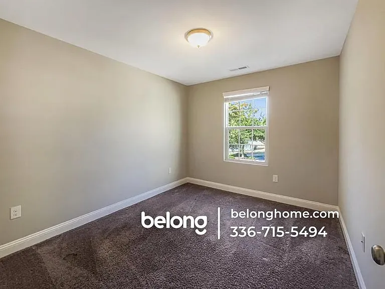 3990 Volkswalk Pl — Photo 2