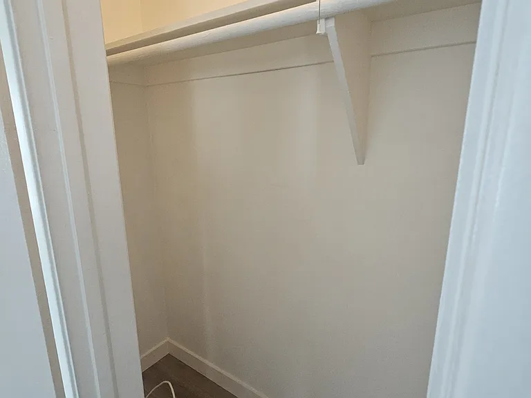 Closet 1