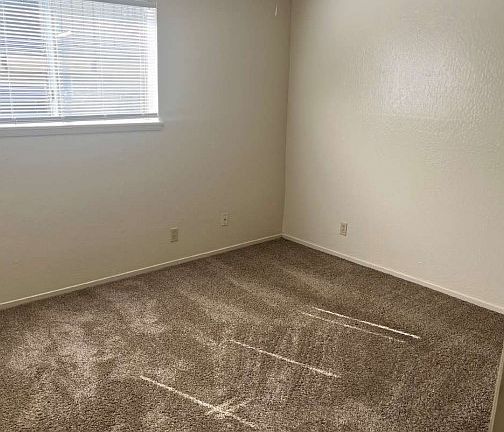 3rd image of 27 W Magnolia St #31W
