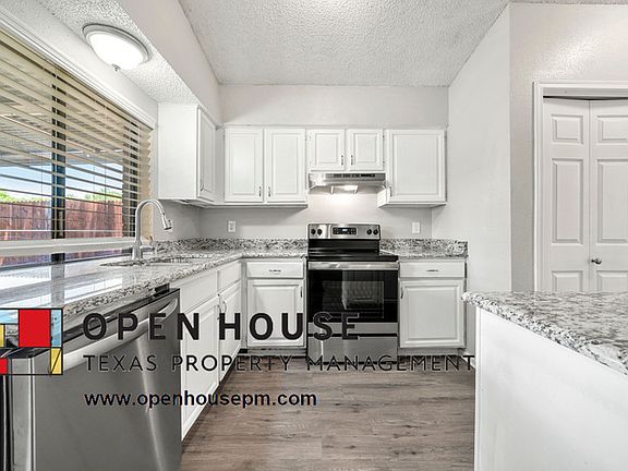 5th image of 1033 Carriagehouse Ln