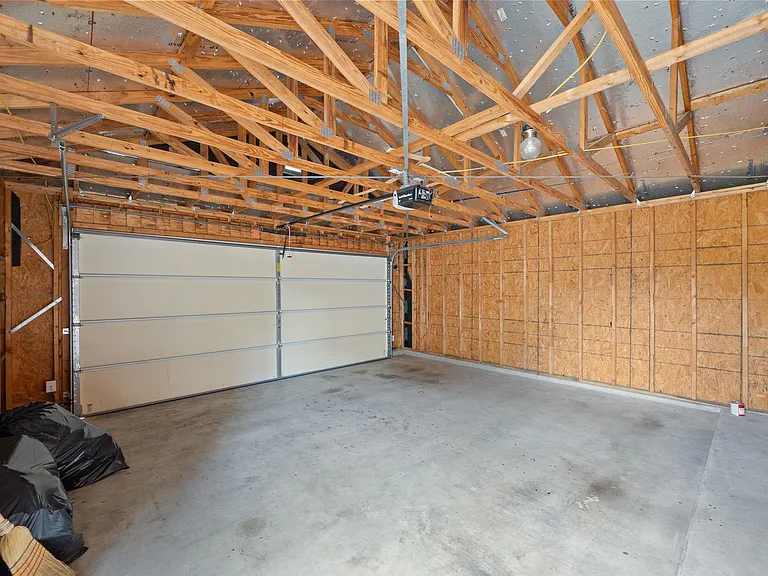 1613 Corn Hill Ln — Photo 34