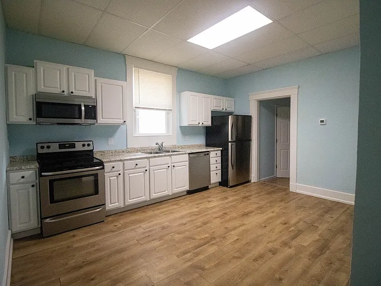 4123 Lakeman St — Photo 3
