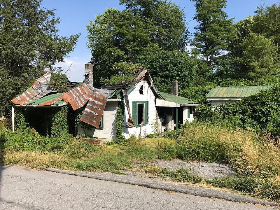 2nd image of 120 Perryville Rd