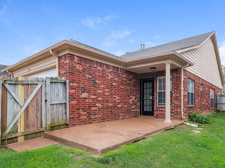 8645 Valmont Cir — Photo 15