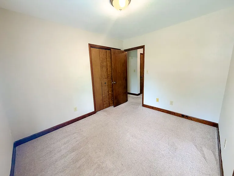 433 Creekway Dr — Photo 9