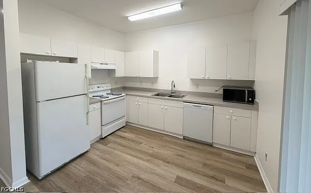 4344 SW 7th Pl — Photo 3