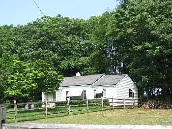 1st image of 10021 Sharpsburg Pike