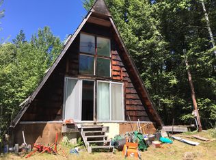 12 Rays Rd, Warrensburg, NY 12885