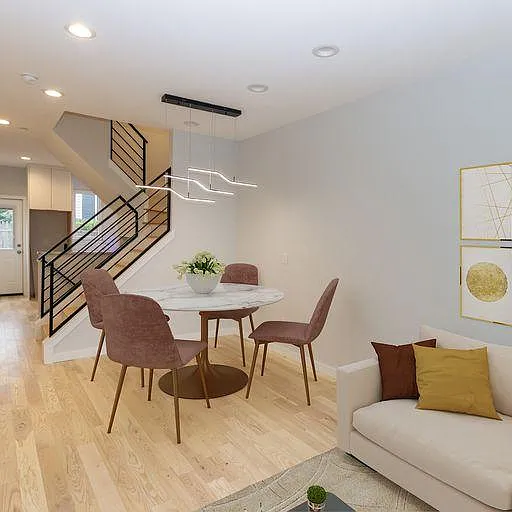 1950 N Orianna St — Photo 2